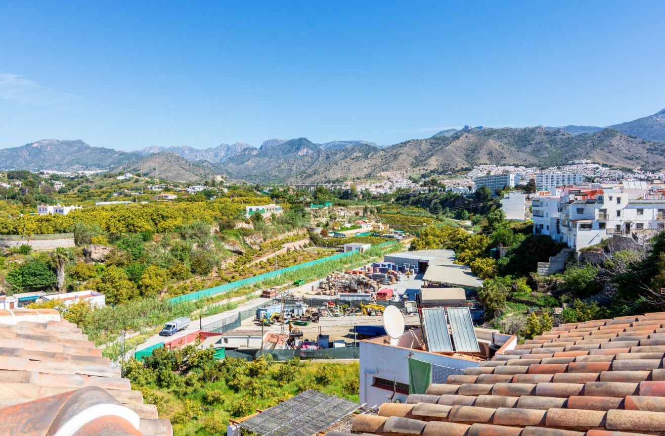 Odsprzedaż - Mieszkanie w bloku - Nerja - Costa del Sol
