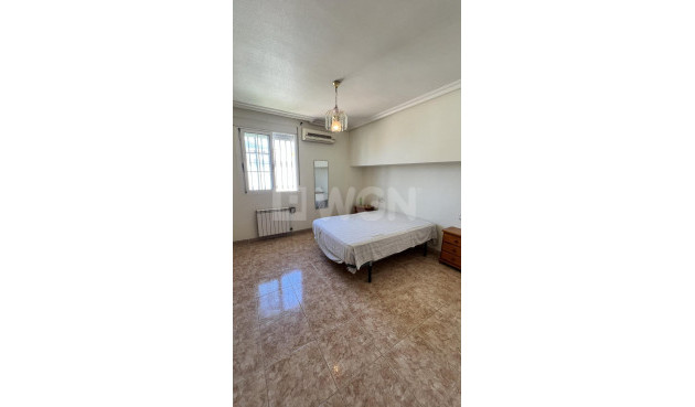 Odsprzedaż - Villa - Torrevieja - aguas nuevas