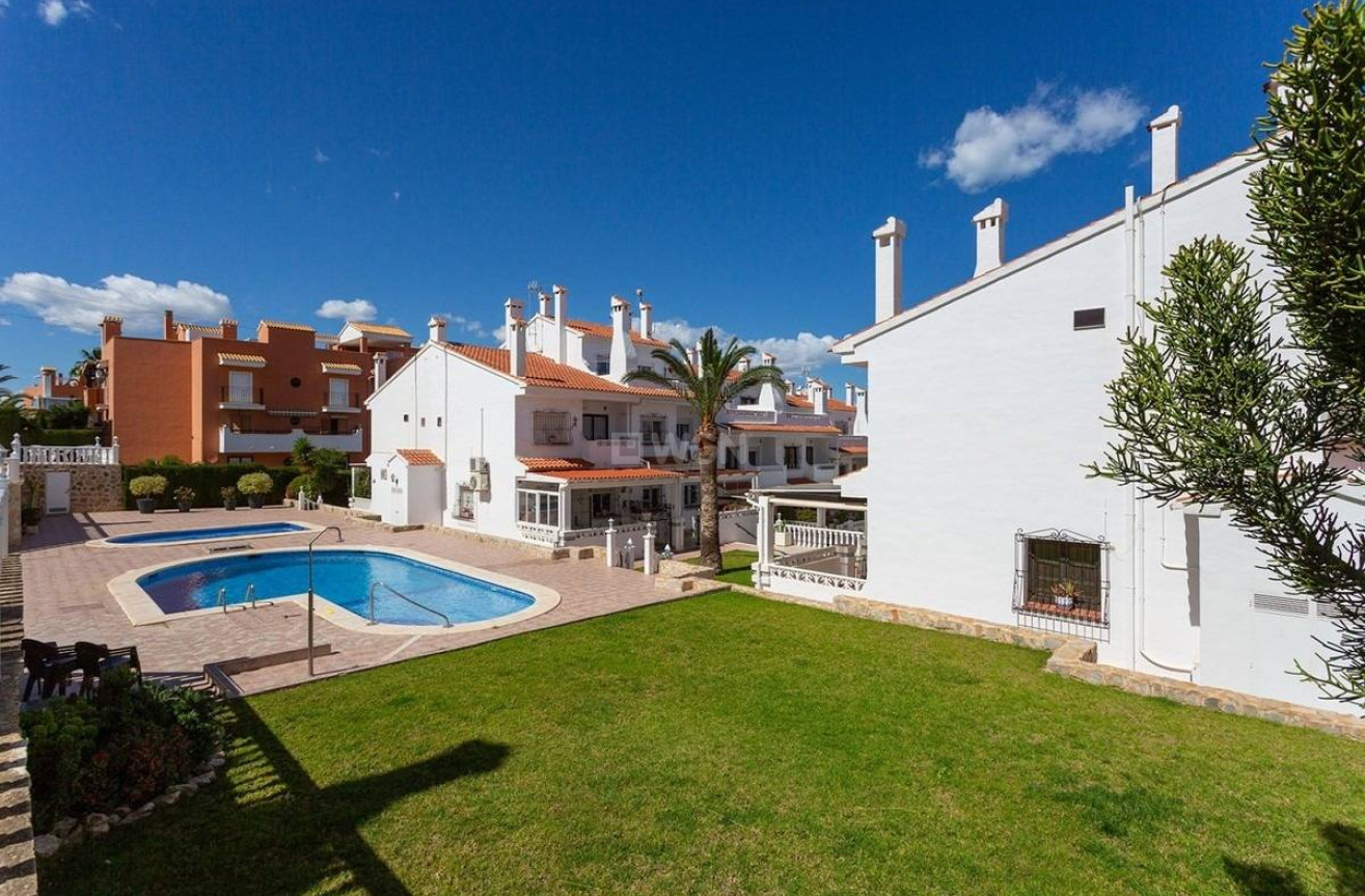 Odsprzedaż - Villa - Torrevieja - La Mata