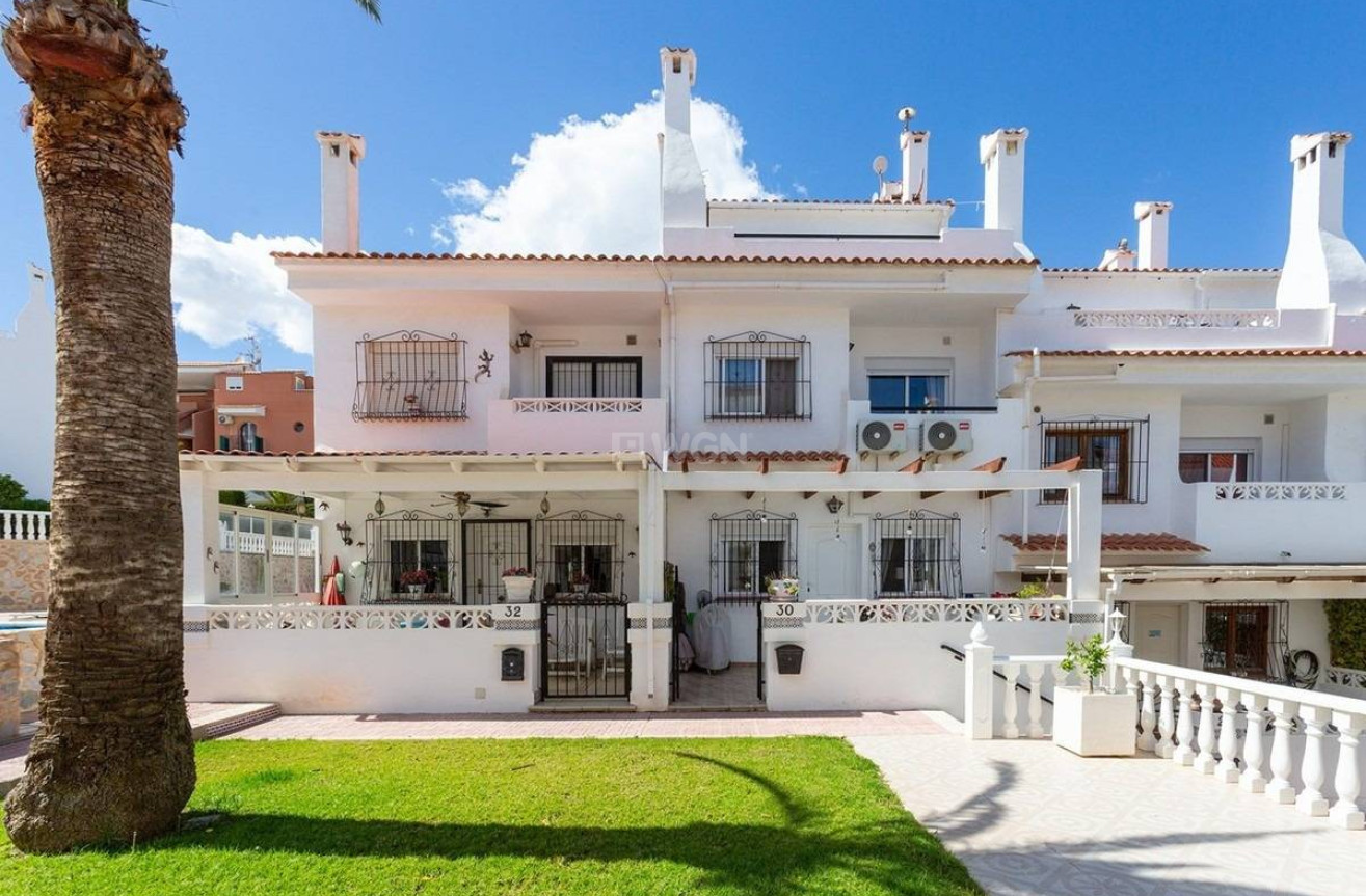 Odsprzedaż - Villa - Torrevieja - La Mata