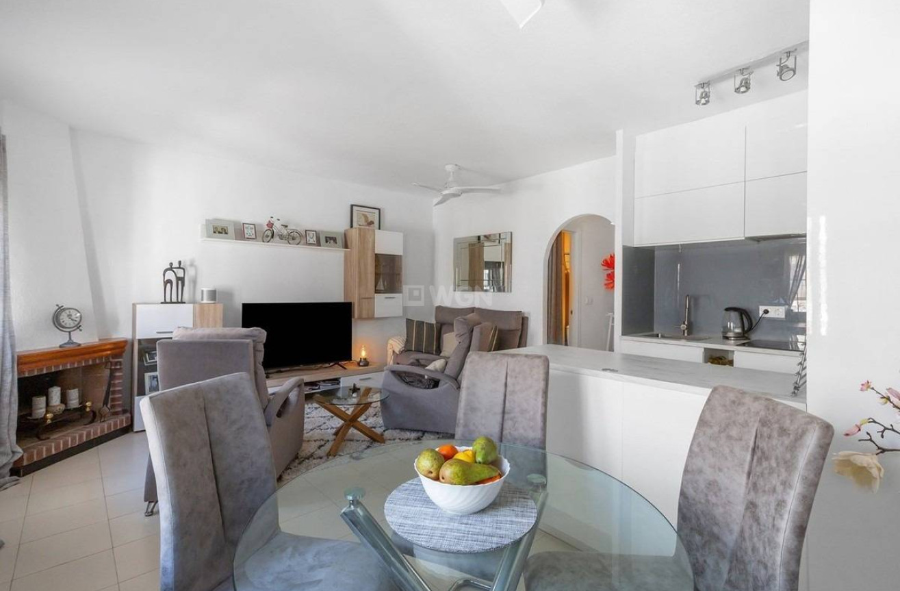 Odsprzedaż - Villa - Torrevieja - La Mata
