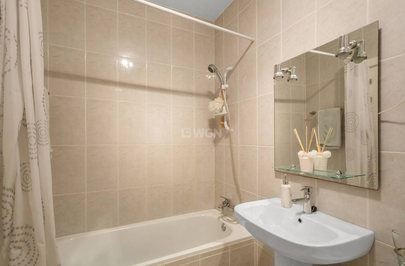 Odsprzedaż - Villa - Torrevieja - La Mata
