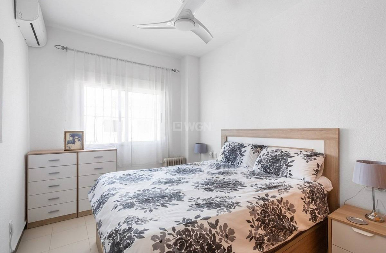Odsprzedaż - Villa - Torrevieja - La Mata
