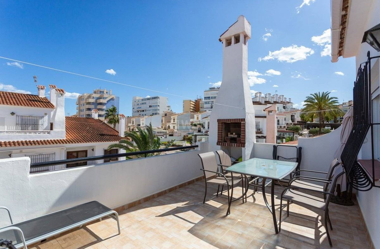 Odsprzedaż - Villa - Torrevieja - La Mata