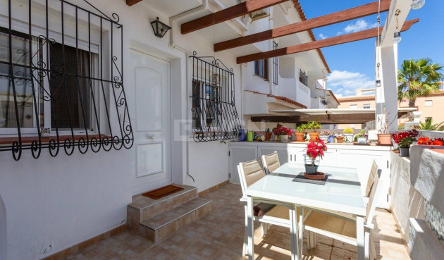 Odsprzedaż - Villa - Torrevieja - La Mata
