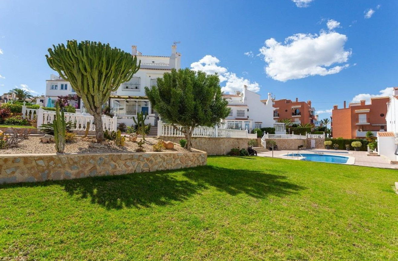 Odsprzedaż - Villa - Torrevieja - La Mata