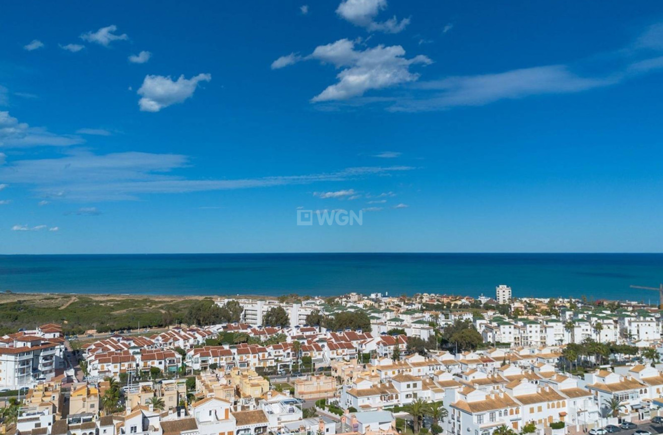Odsprzedaż - Villa - Torrevieja - La Mata