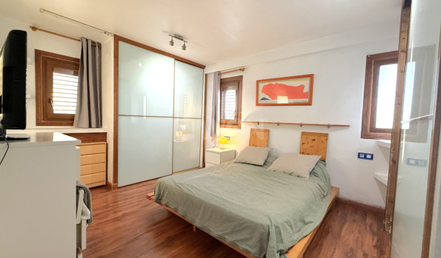 Odsprzedaż - Mieszkanie w bloku - Torrevieja - Costa Blanca