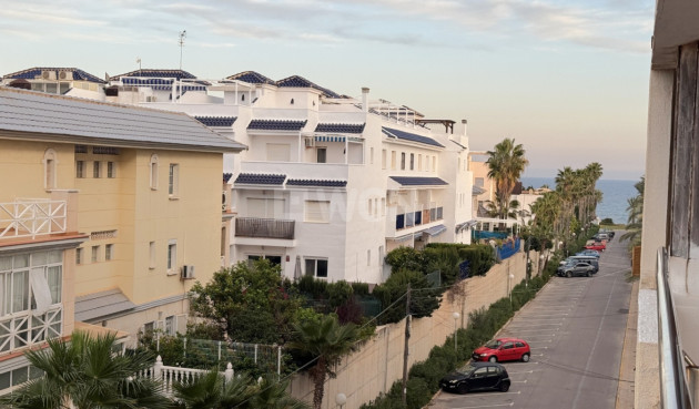 Odsprzedaż - Mieszkanie w bloku - Torrevieja - Costa Blanca