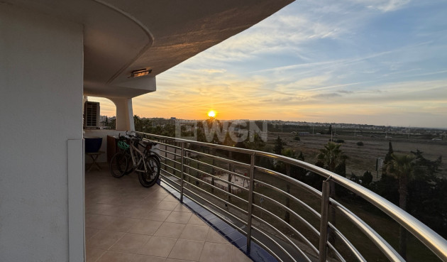 Odsprzedaż - Mieszkanie w bloku - Torrevieja - Costa Blanca