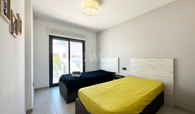 Odsprzedaż - Mieszkanie w bloku - Guardamar del Segura - Costa Blanca