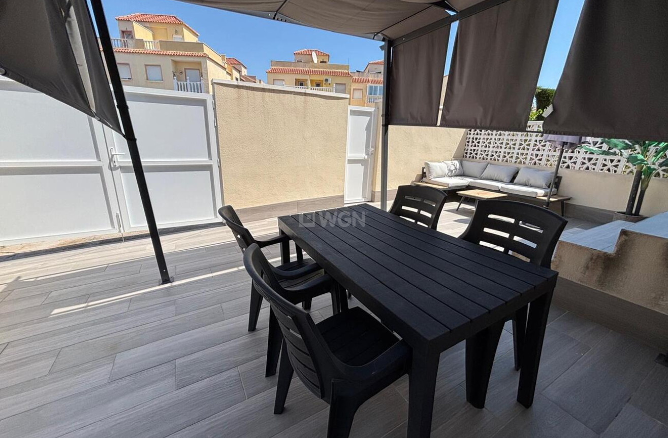 Odsprzedaż - Mieszkanie w bloku - Torrevieja - Costa Blanca