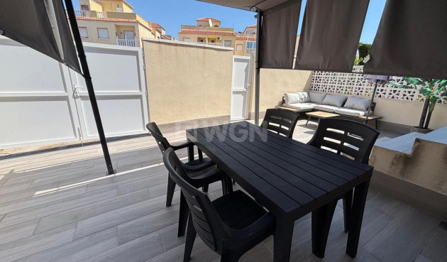 Odsprzedaż - Mieszkanie w bloku - Torrevieja - Costa Blanca