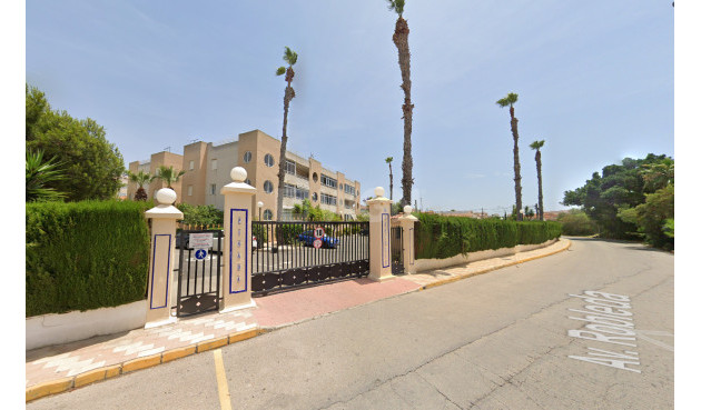 Odsprzedaż - Mieszkanie w bloku - Torrevieja - Costa Blanca