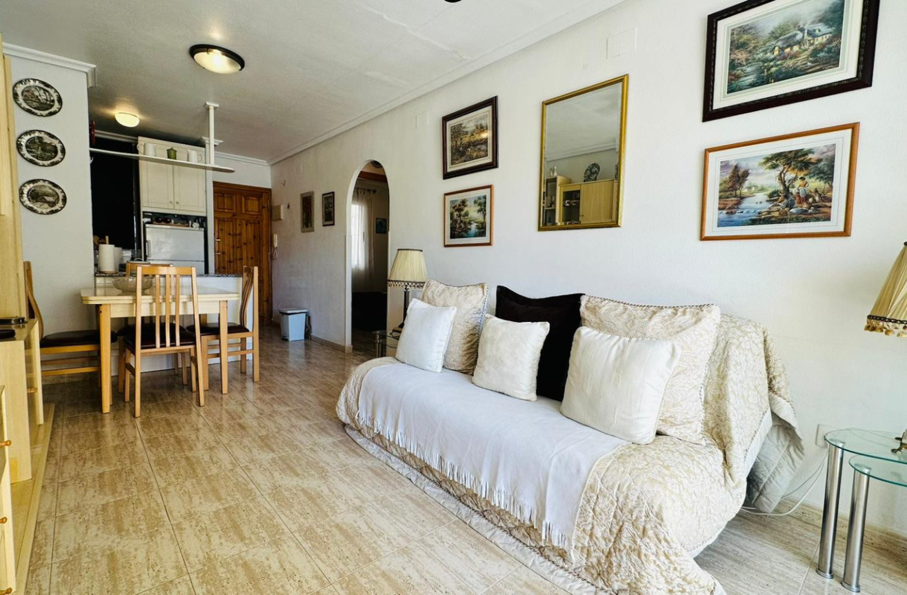 Odsprzedaż - Mieszkanie w bloku - Torrevieja - Costa Blanca