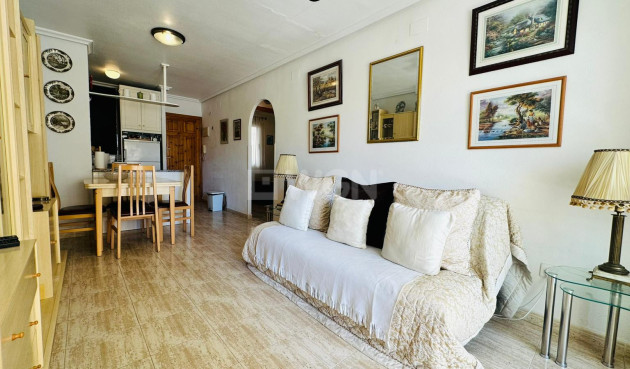 Odsprzedaż - Mieszkanie w bloku - Torrevieja - Costa Blanca