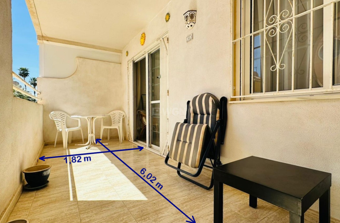 Odsprzedaż - Mieszkanie w bloku - Torrevieja - Costa Blanca