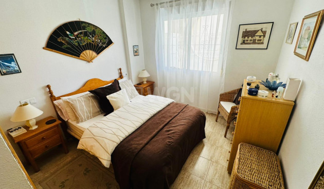 Odsprzedaż - Mieszkanie w bloku - Torrevieja - Costa Blanca