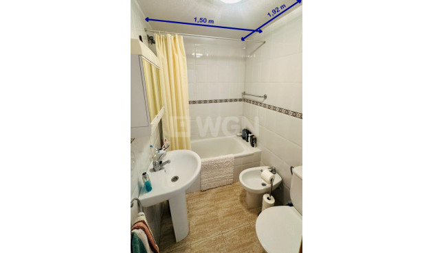 Odsprzedaż - Mieszkanie w bloku - Torrevieja - Costa Blanca