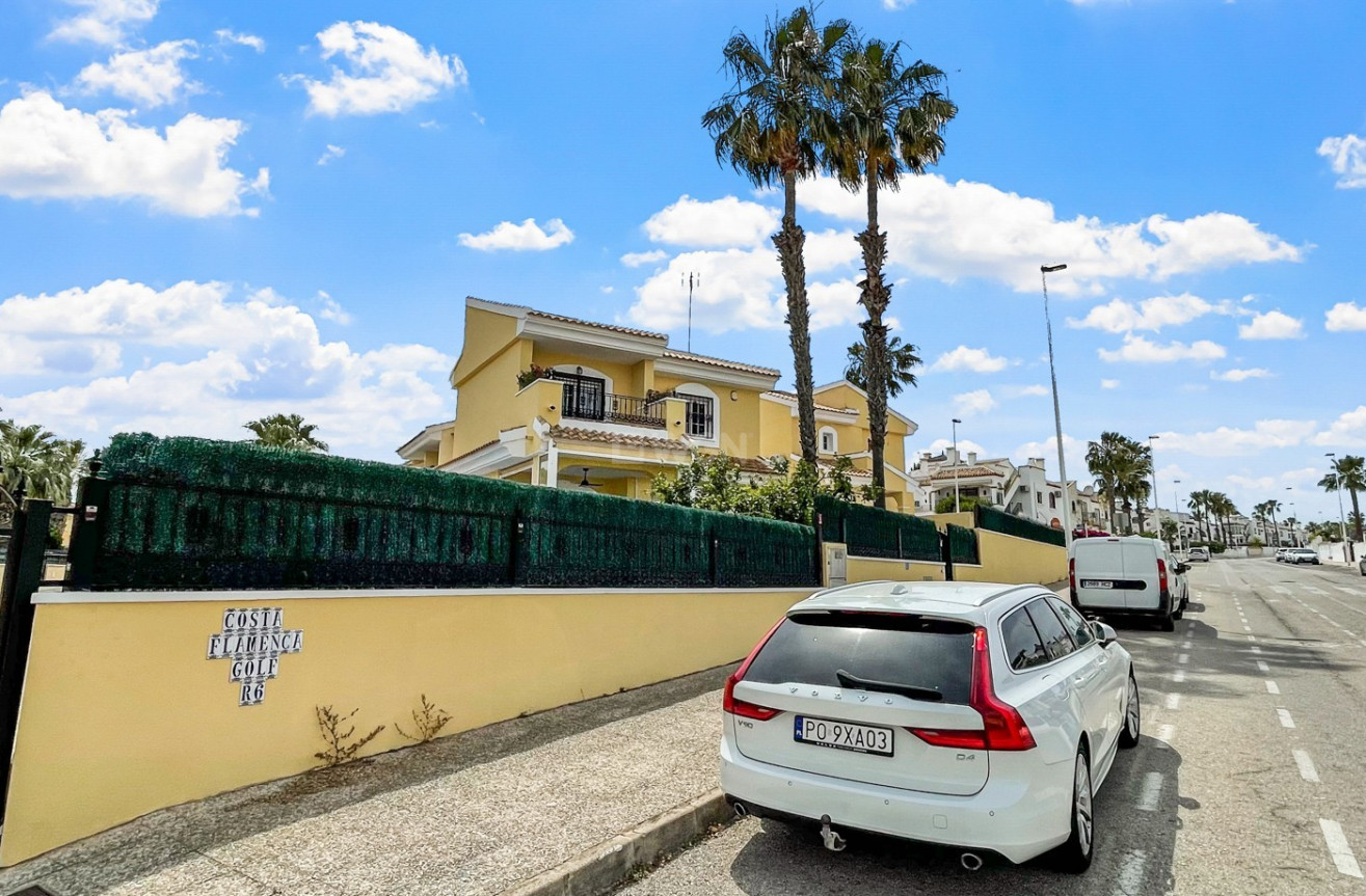 Odsprzedaż - Villa - Orihuela Costa - Costa Blanca