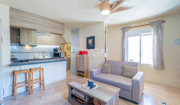 Odsprzedaż - Kamienica - Torrevieja - Nueva Torrevieja