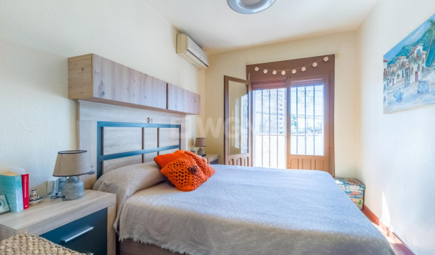 Odsprzedaż - Kamienica - Torrevieja - Nueva Torrevieja