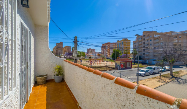 Odsprzedaż - Kamienica - Torrevieja - Nueva Torrevieja