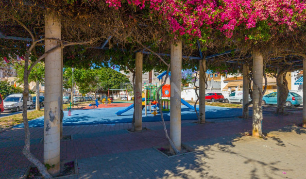 Odsprzedaż - Kamienica - Torrevieja - Nueva Torrevieja