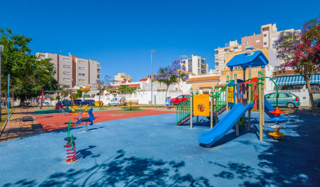 Odsprzedaż - Kamienica - Torrevieja - Nueva Torrevieja