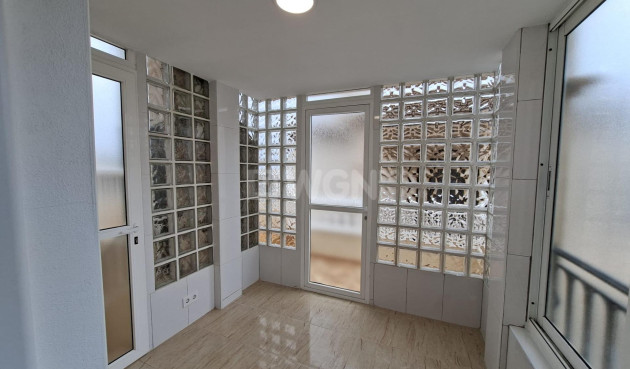 Odsprzedaż - Bungalow - Orihuela Costa - Punta Prima