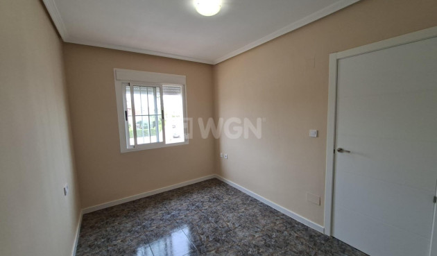 Odsprzedaż - Bungalow - Orihuela Costa - Punta Prima