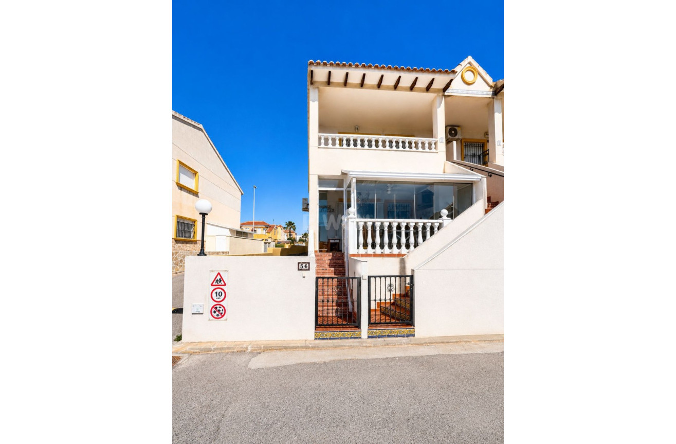 Odsprzedaż - Mieszkanie w bloku - Cabo Roig - Costa Blanca