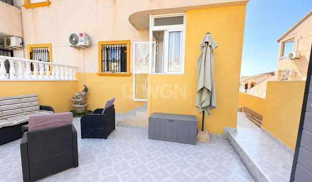 Odsprzedaż - Mieszkanie w bloku - Cabo Roig - Costa Blanca