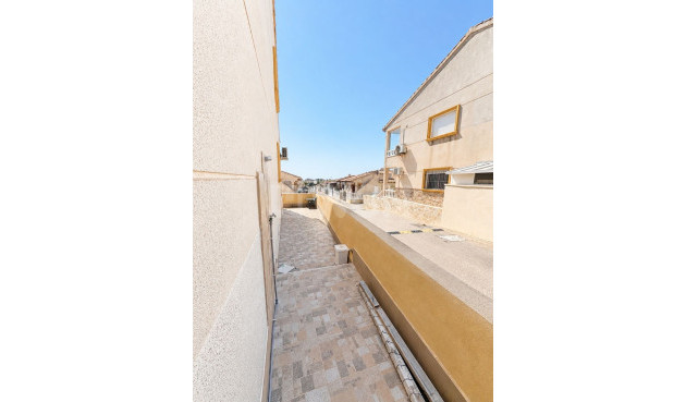 Odsprzedaż - Mieszkanie w bloku - Cabo Roig - Costa Blanca
