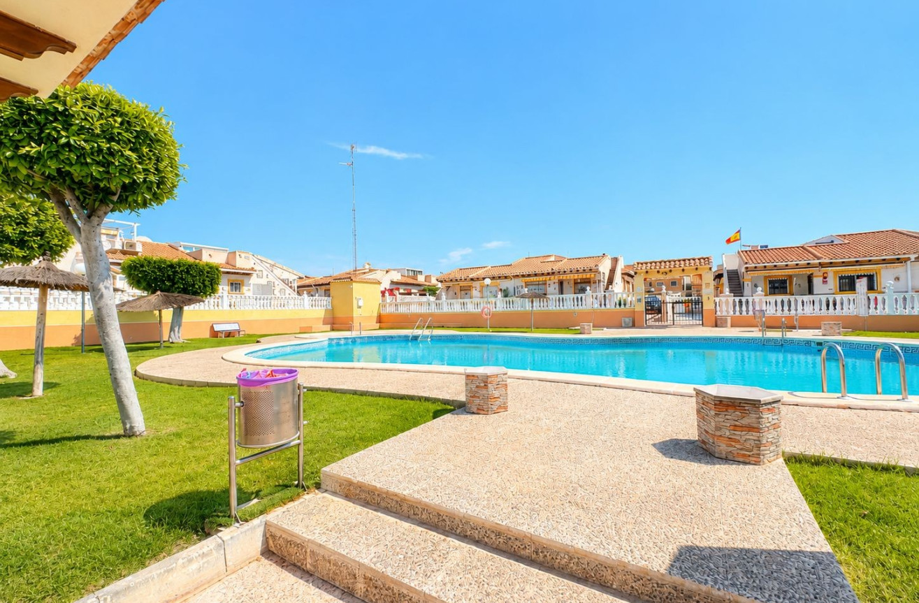 Odsprzedaż - Mieszkanie w bloku - Cabo Roig - Costa Blanca