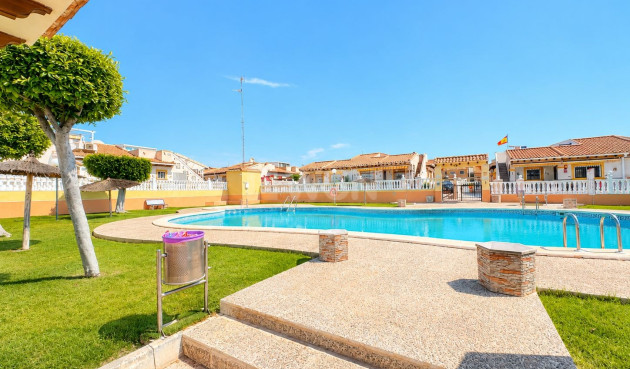 Odsprzedaż - Mieszkanie w bloku - Cabo Roig - Costa Blanca