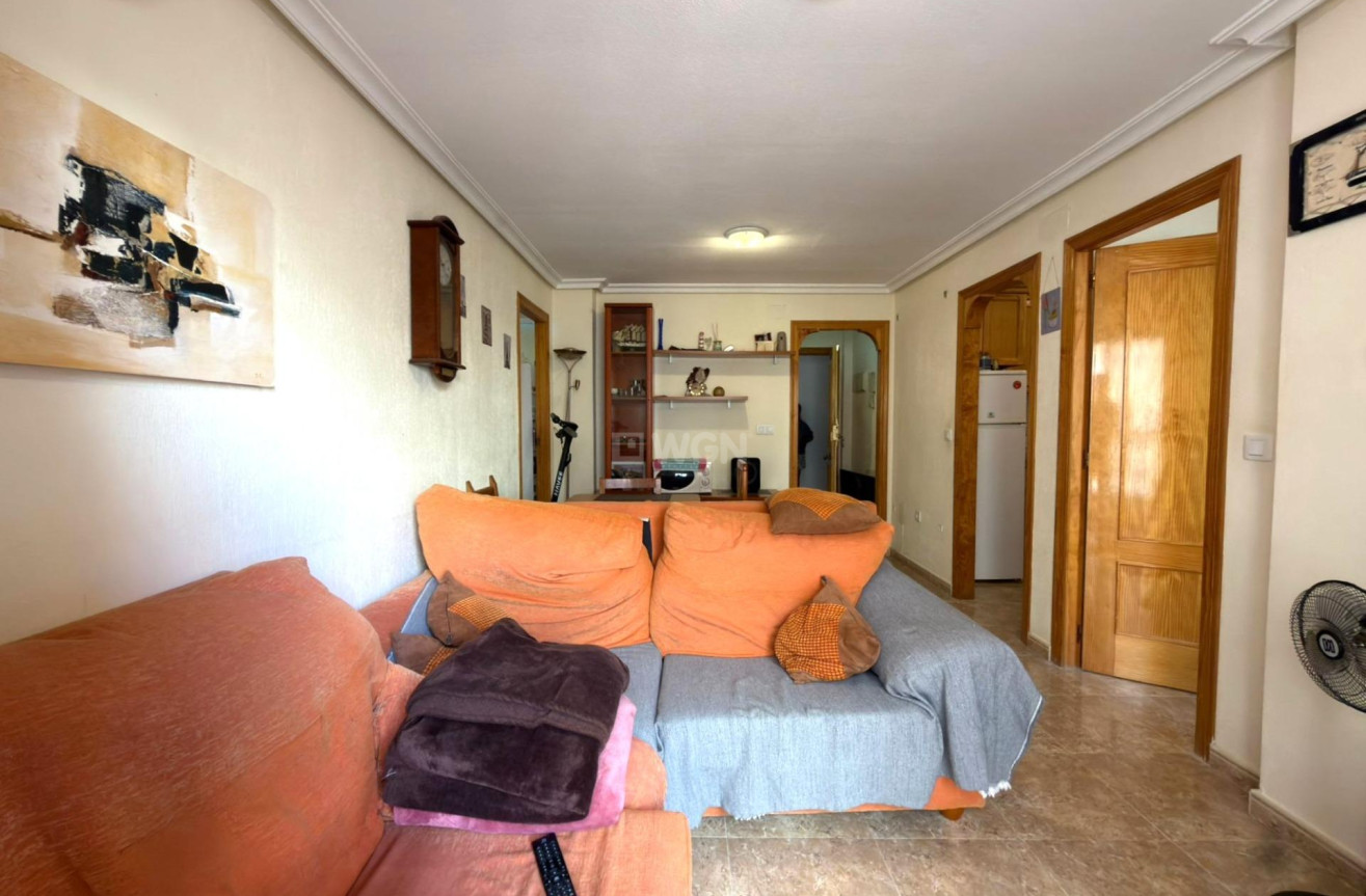 Odsprzedaż - Mieszkanie w bloku - Torrevieja - Curva Del Palangre