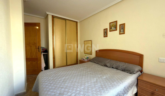 Odsprzedaż - Mieszkanie w bloku - Torrevieja - Curva Del Palangre