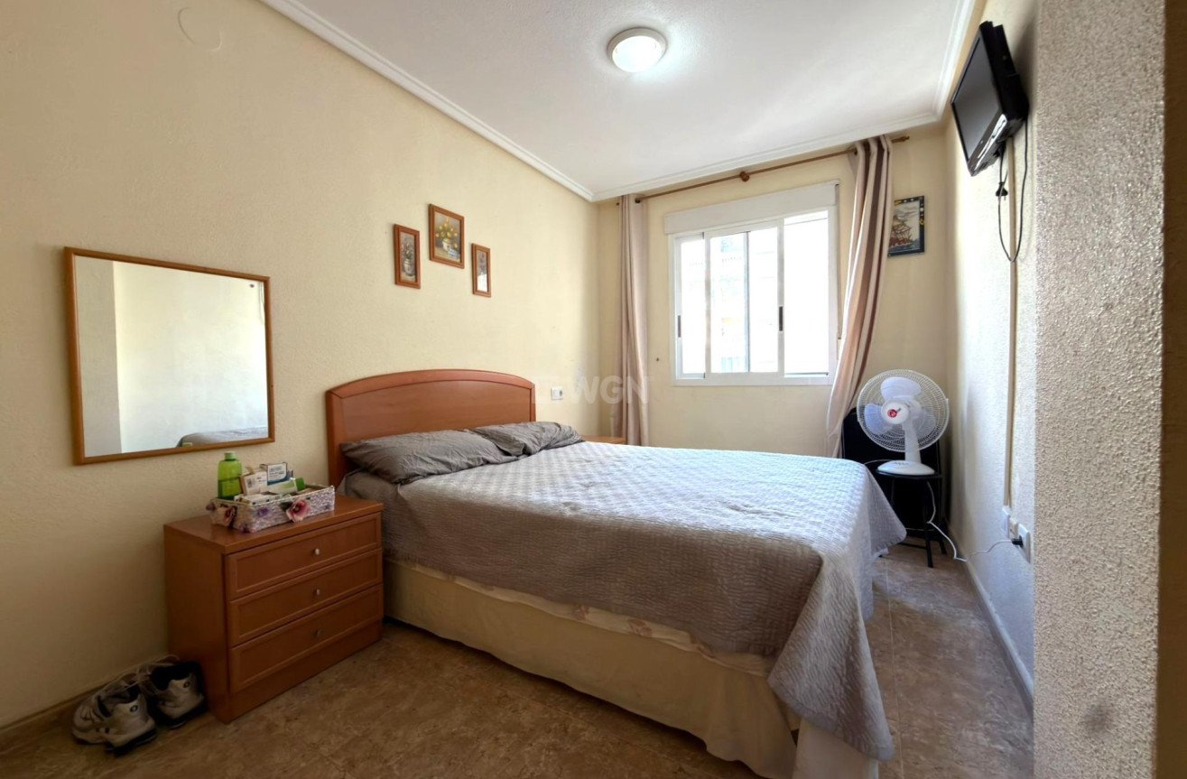 Odsprzedaż - Mieszkanie w bloku - Torrevieja - Curva Del Palangre