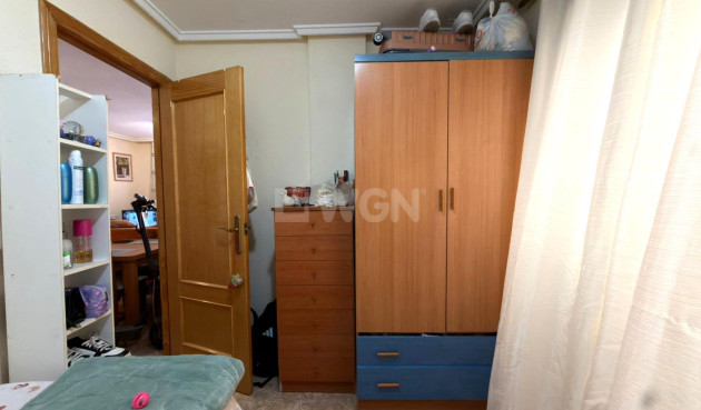 Odsprzedaż - Mieszkanie w bloku - Torrevieja - Curva Del Palangre