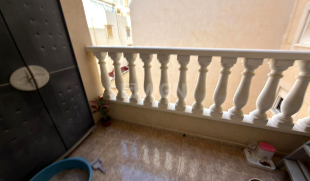 Odsprzedaż - Mieszkanie w bloku - Torrevieja - Curva Del Palangre