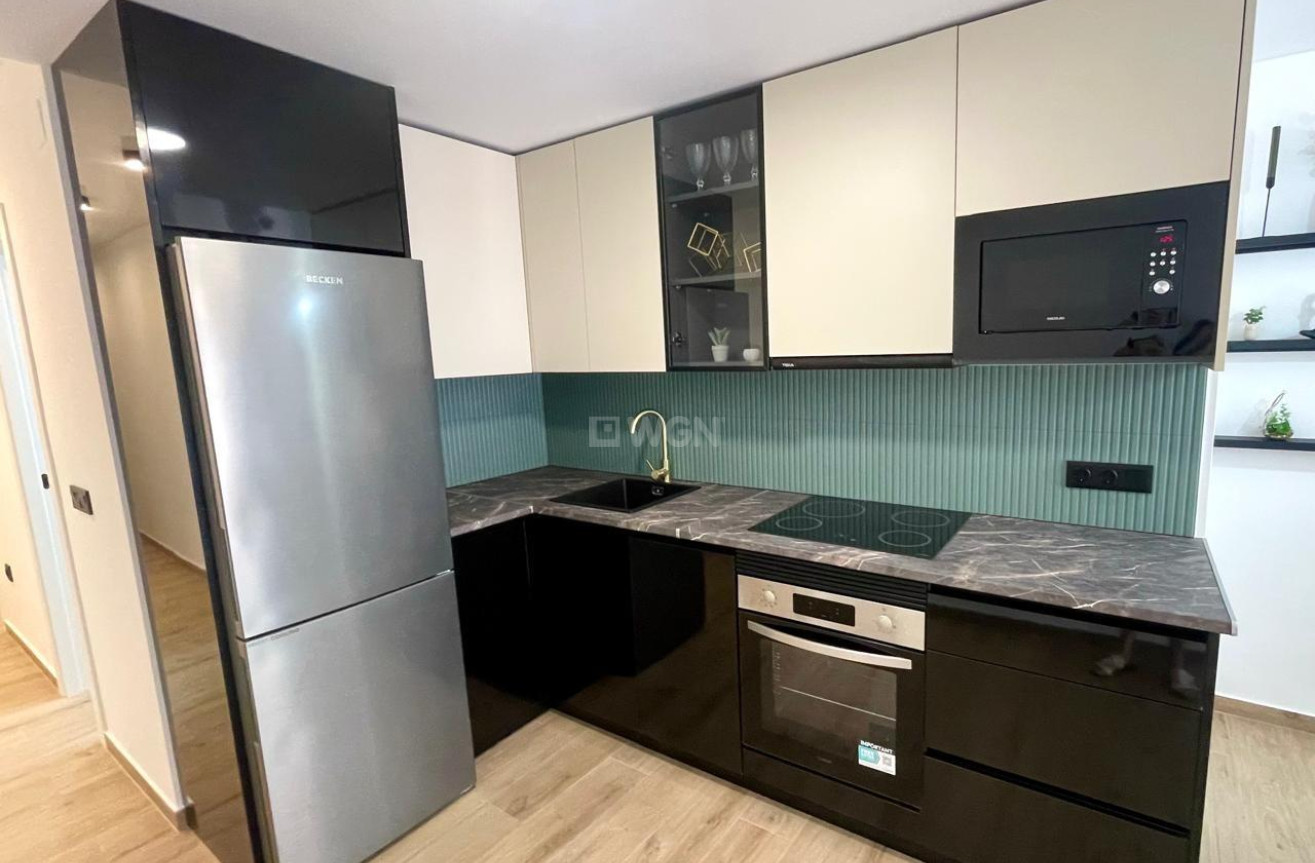 Odsprzedaż - Mieszkanie w bloku - Torrevieja - Acequion