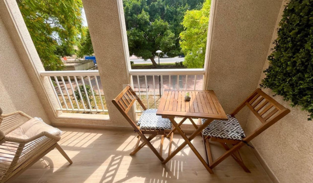 Odsprzedaż - Mieszkanie w bloku - Torrevieja - Acequion