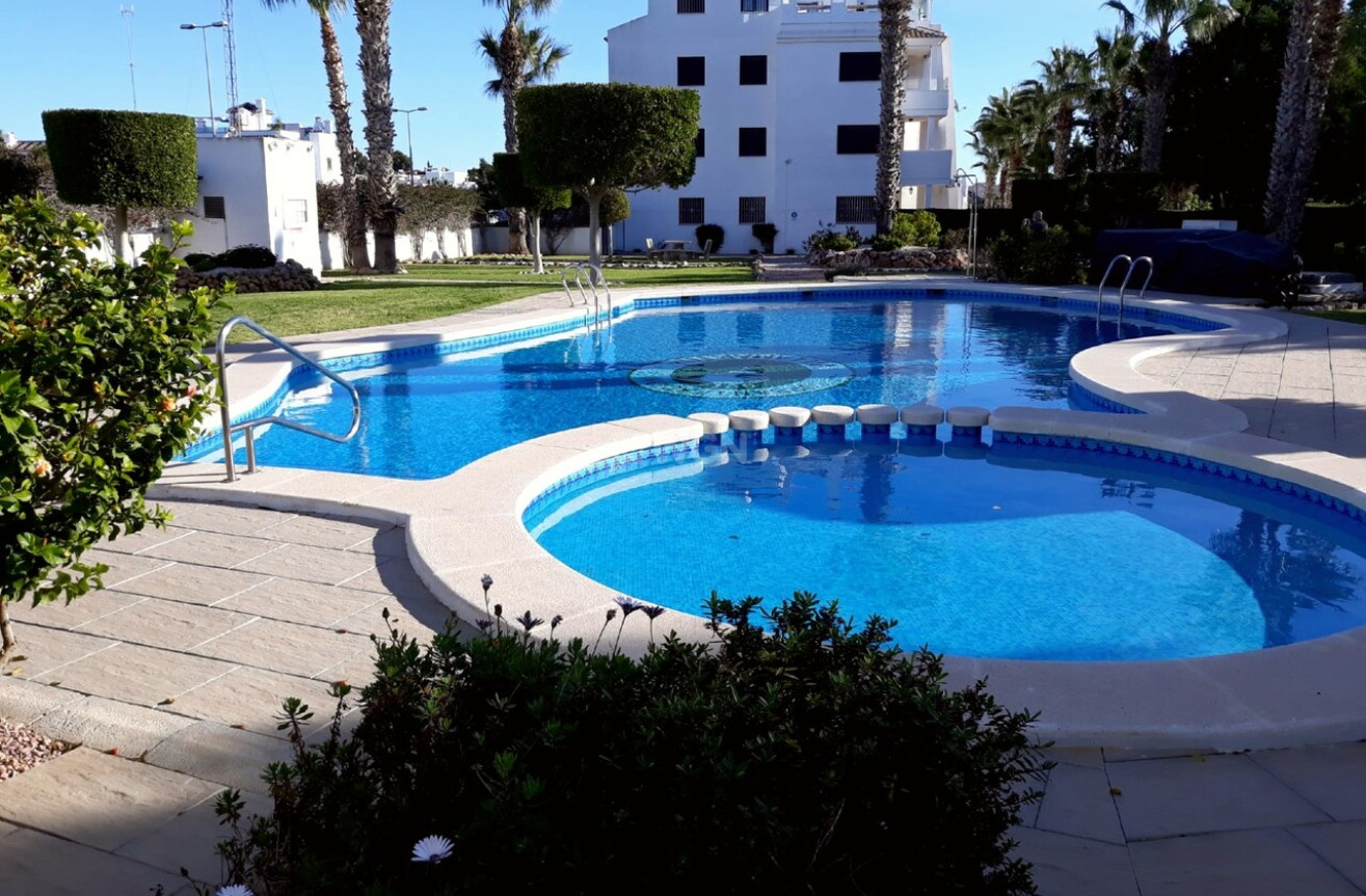 Odsprzedaż - Mieszkanie w bloku - Villamartin - Costa Blanca