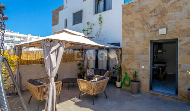 Odsprzedaż - Kamienica - Villamartin - Costa Blanca