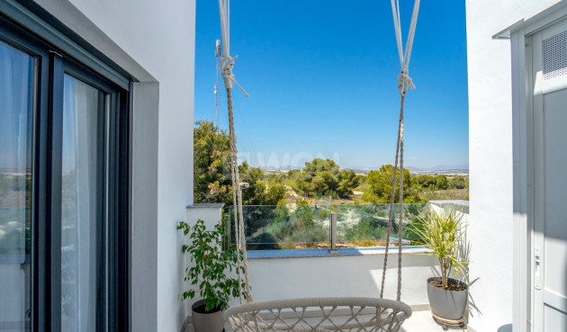 Odsprzedaż - Villa - Villamartin - Costa Blanca