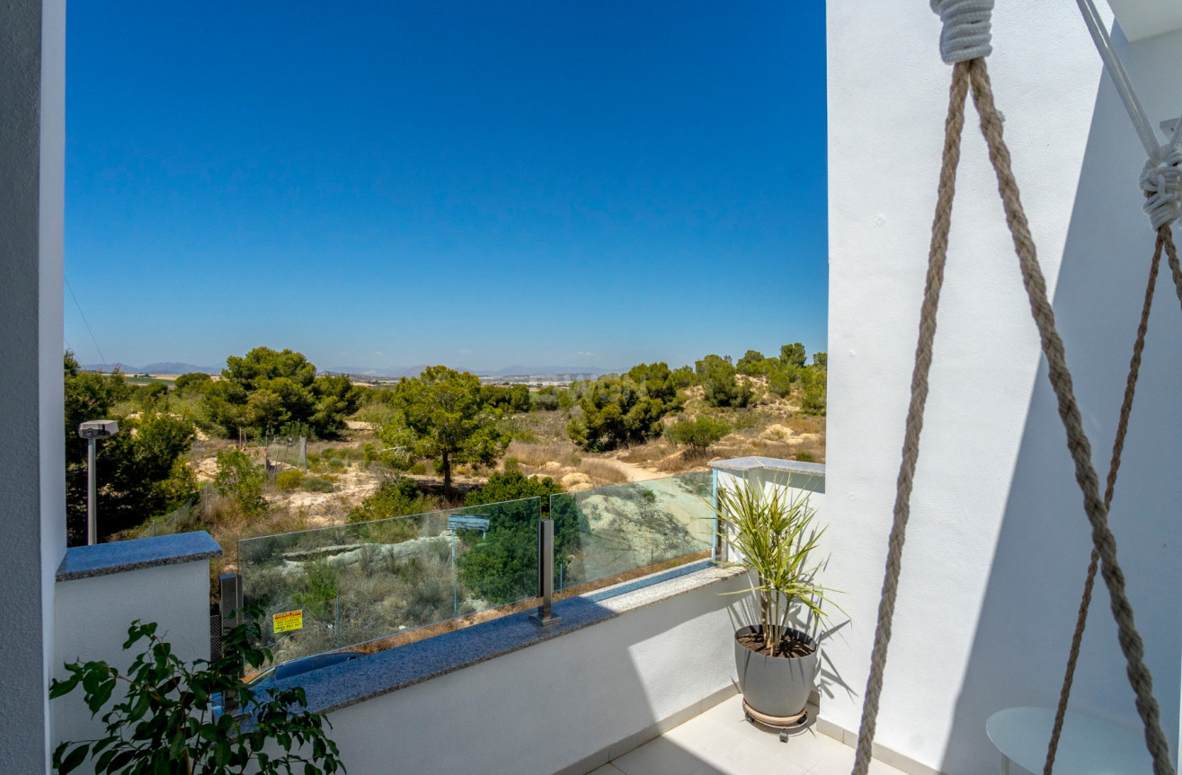 Odsprzedaż - Villa - Villamartin - Costa Blanca
