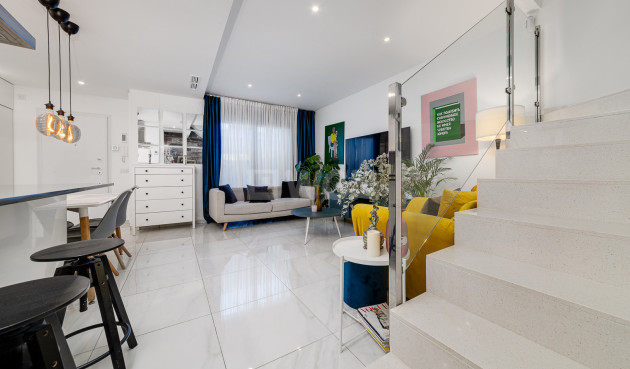 Odsprzedaż - Villa - Villamartin - Costa Blanca