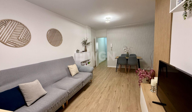 Odsprzedaż - Mieszkanie w bloku - Torrevieja - Centro