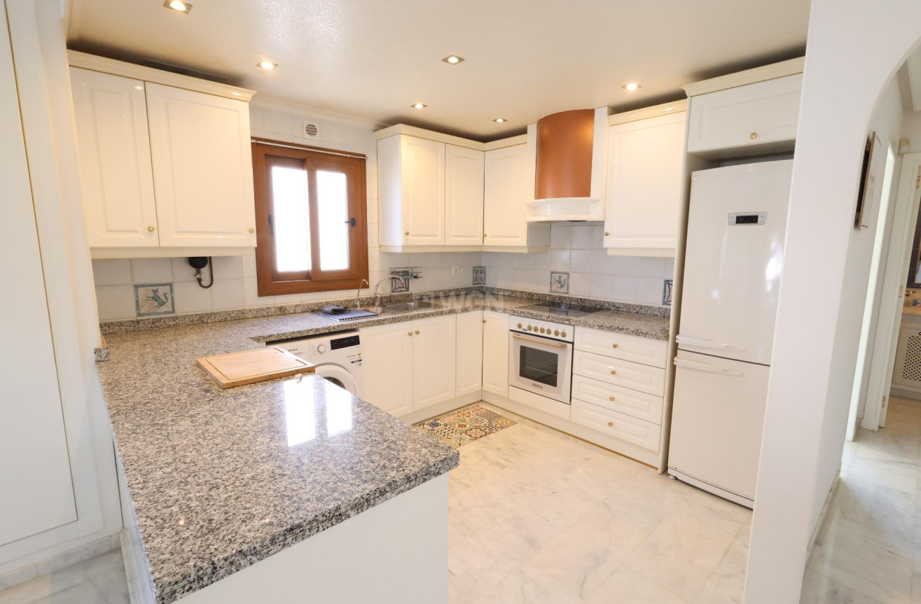 Odsprzedaż - Mieszkanie w bloku - Orihuela Costa - Costa Blanca